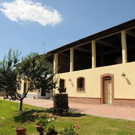 B&B La Coccarda CastellʼAlfero Extérieur photo