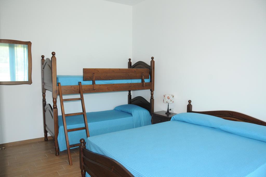 B&B La Coccarda CastellʼAlfero Chambre photo