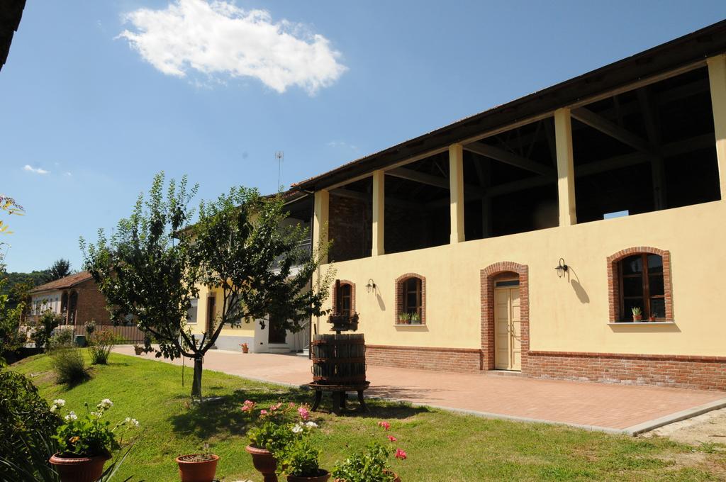 B&B La Coccarda CastellʼAlfero Extérieur photo